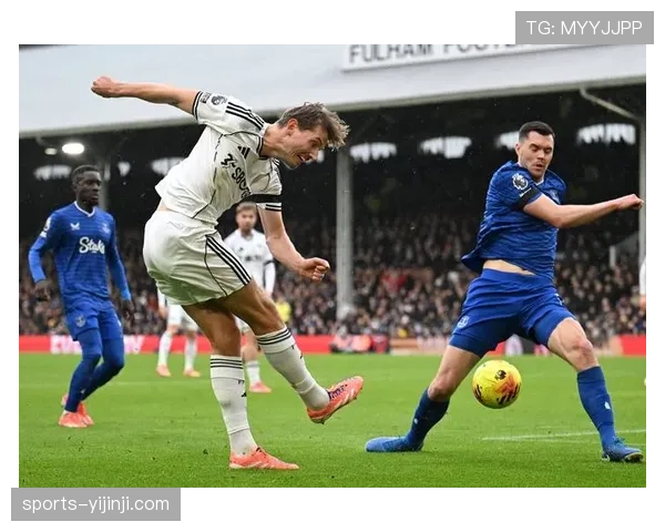 富勒姆逆转展现韧性 杜布拉夫卡出击失误成比赛转折 富勒姆逆转展现韧性 杜布拉夫卡出击失误成比赛转折